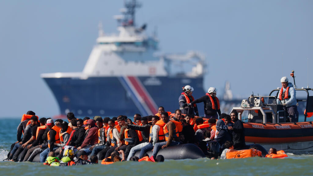 UK and France Scrap 'One In, One Out' Migrant Deal After One Year