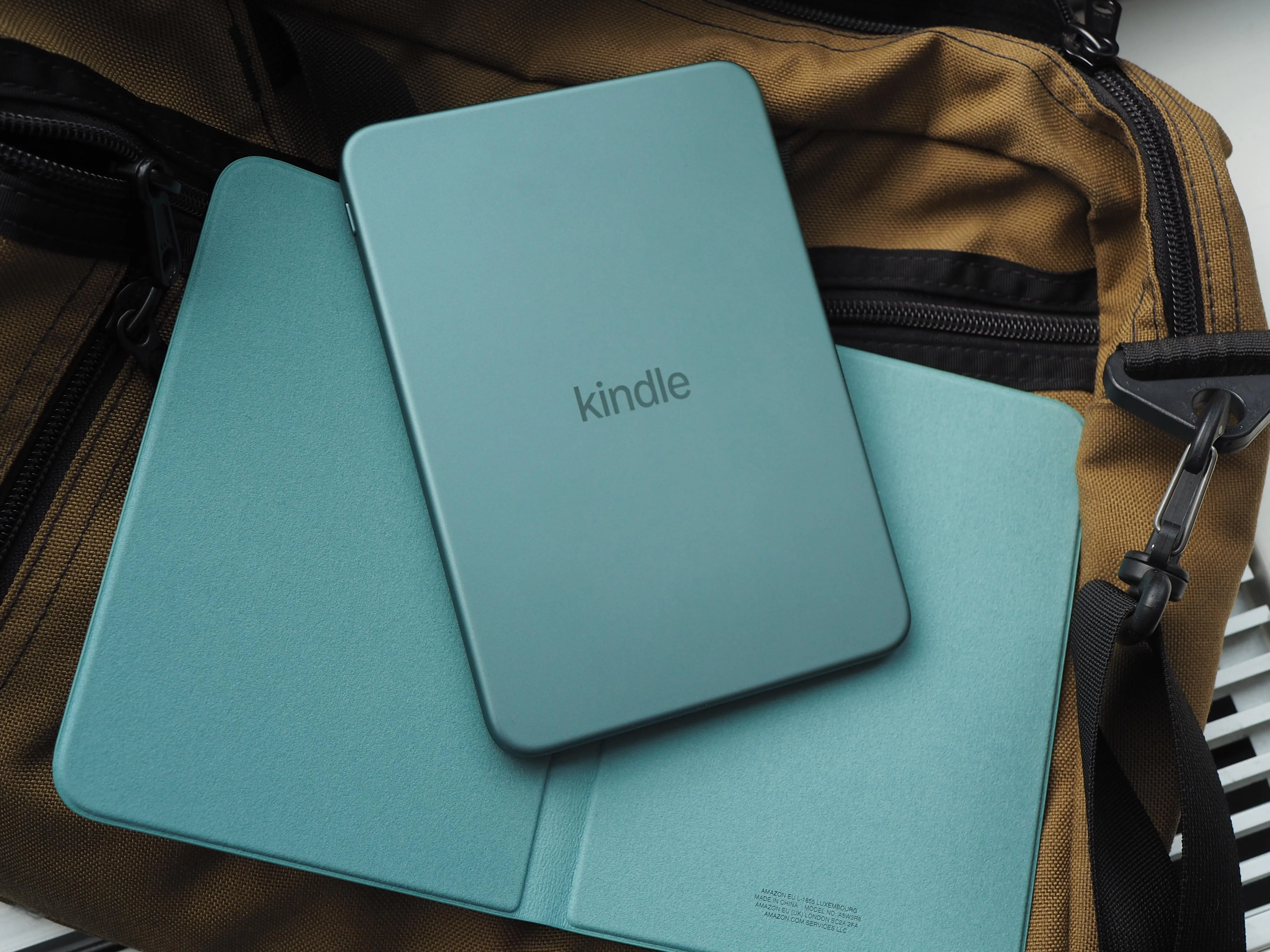 Amazon redesigns Kindle lineup and adds accessories with page turning buttons