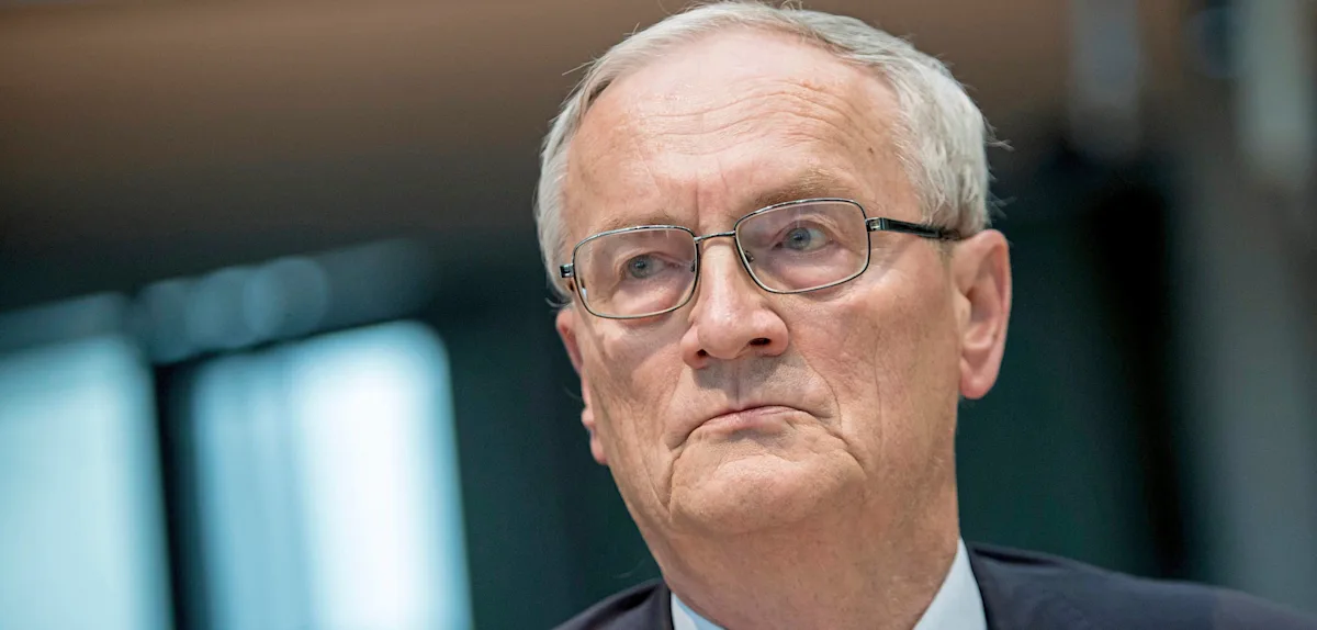 Former German Intelligence Chief August Hanning Arrested on Espionage Suspicion