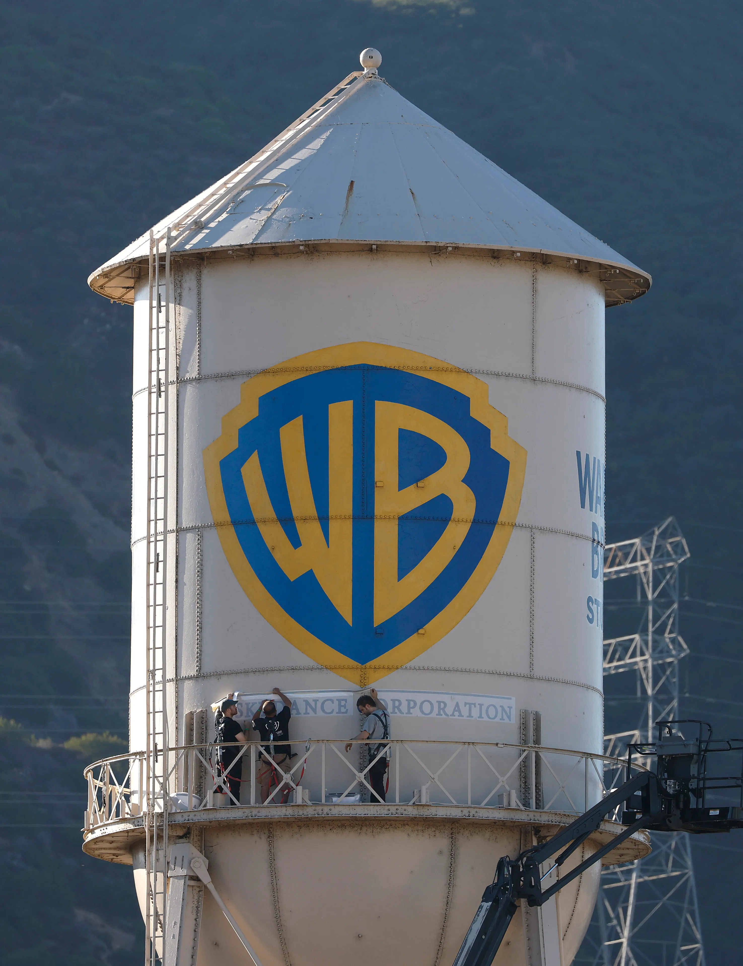 Paramount Completes Warner Bros. Discovery Takeover, Creating Media Giant Skydance