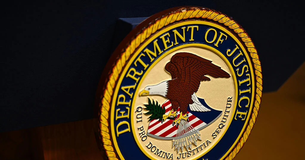 FBI Arrests Teen Over Alleged ISIS Plot at Mall of America
