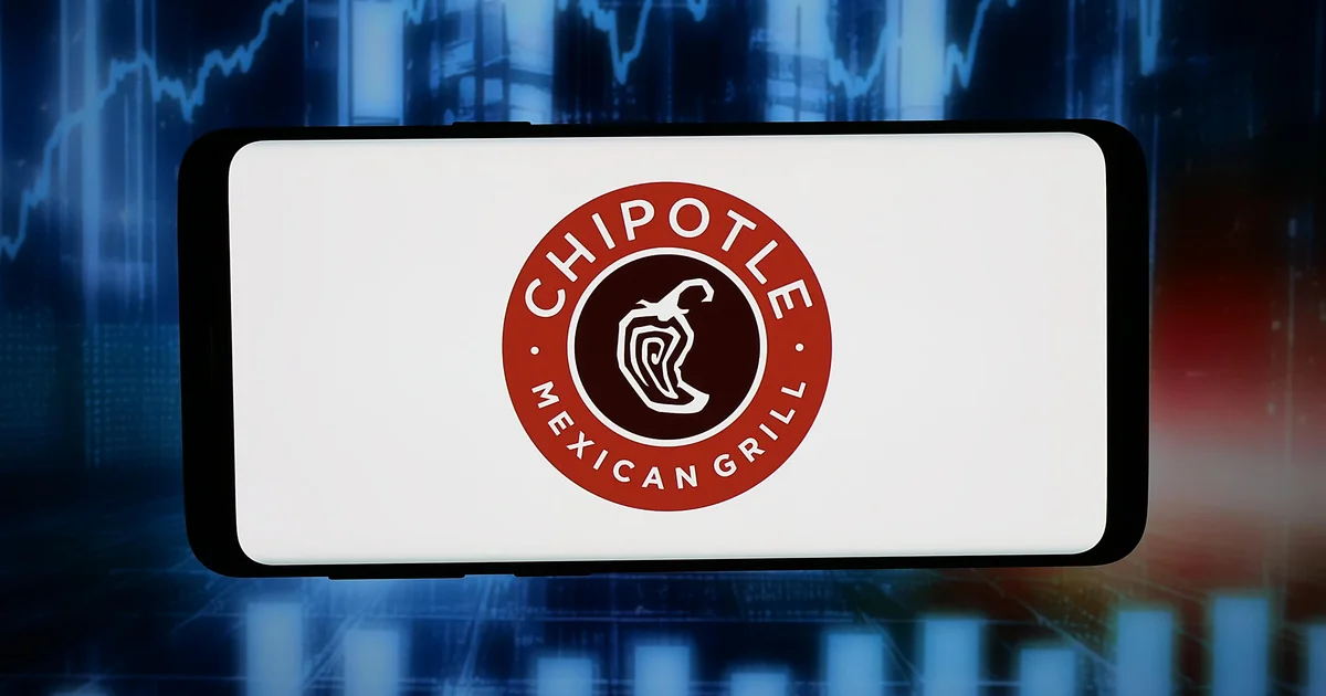 Starbucks Explores Chipotle Takeover as Shares Rise and Financing Questions Grow