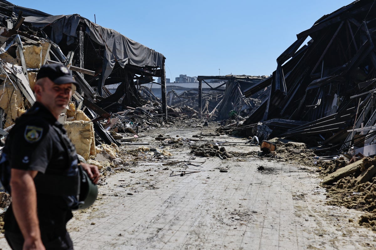 France and EU Step Up Missile Aid for Ukraine as Civilian Casualties Climb