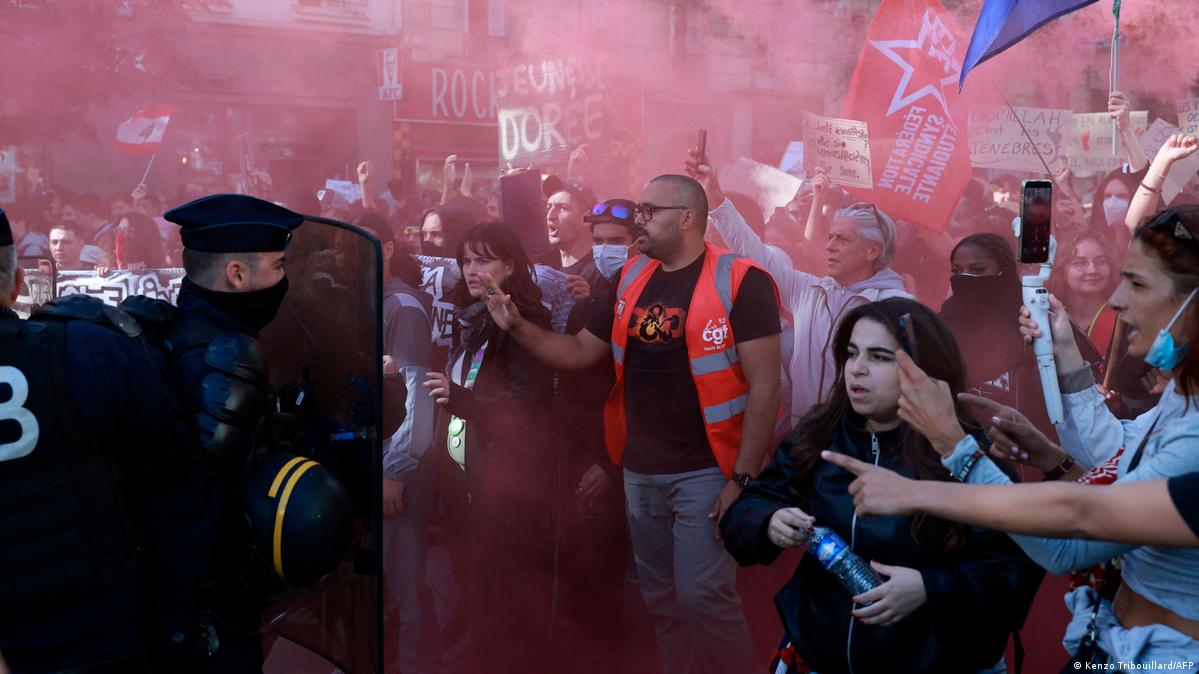 France promises thousands of substitute teachers as students plan fresh protests