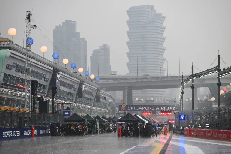 Singapore Grand Prix: Verstappen Wins Chaotic Sprint and Takes Sunday Pole