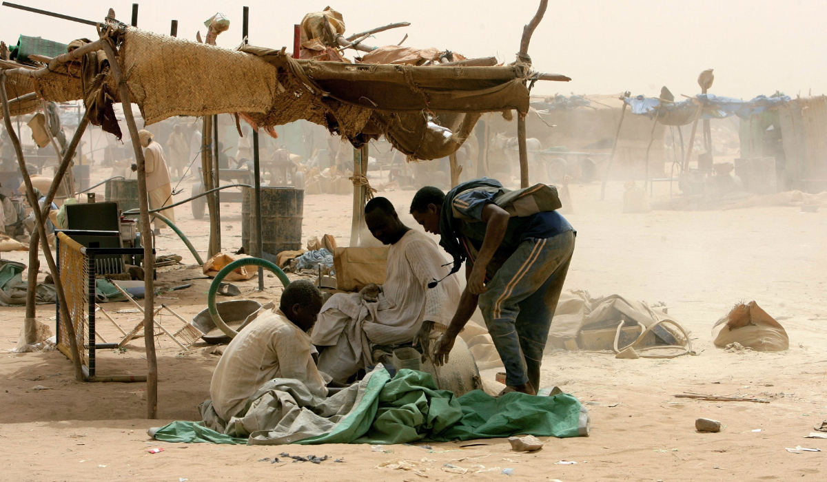 Airstrike on Sudan-Egypt Border Gold Mine Kills at Least 72, Rights Group Says