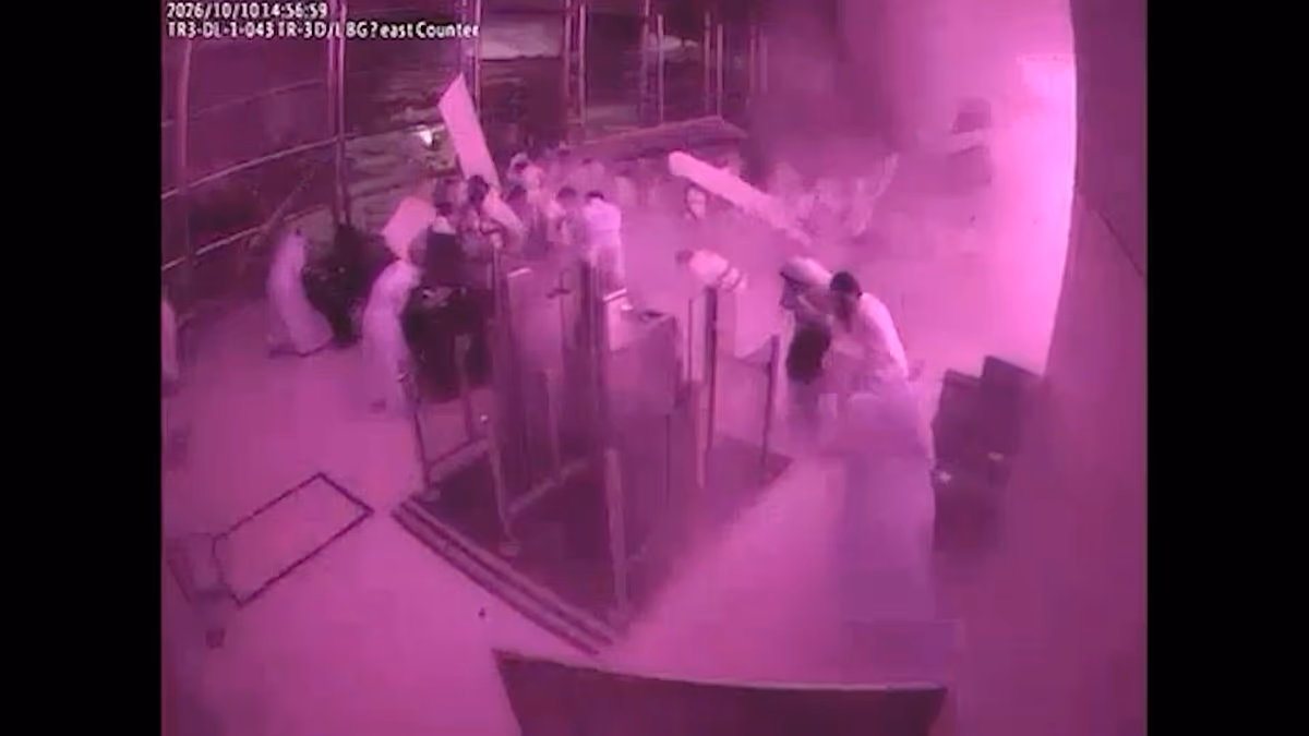 Houthi Strikes on Riyadh Airport Prompt Saudi Attacks on Yemen