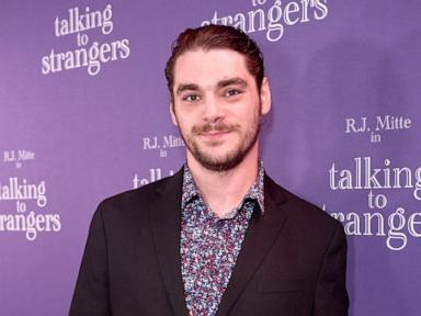 RJ Mitte Dies at 34 as Breaking Bad Colleagues Pay Tribute