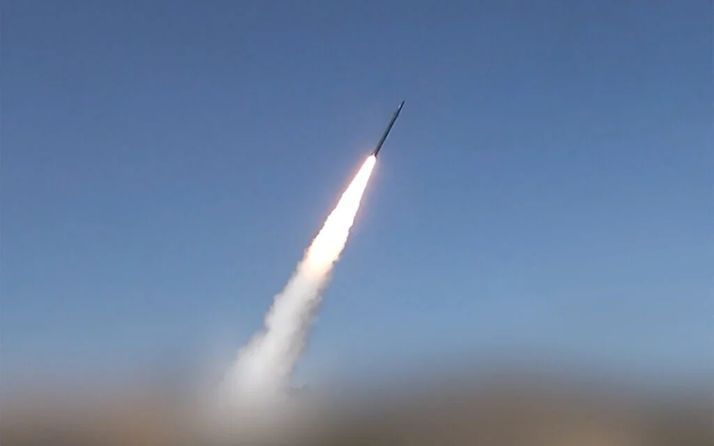 Houthis Seek Chinese Missile Parts as Aden Palace Comes Under Attack