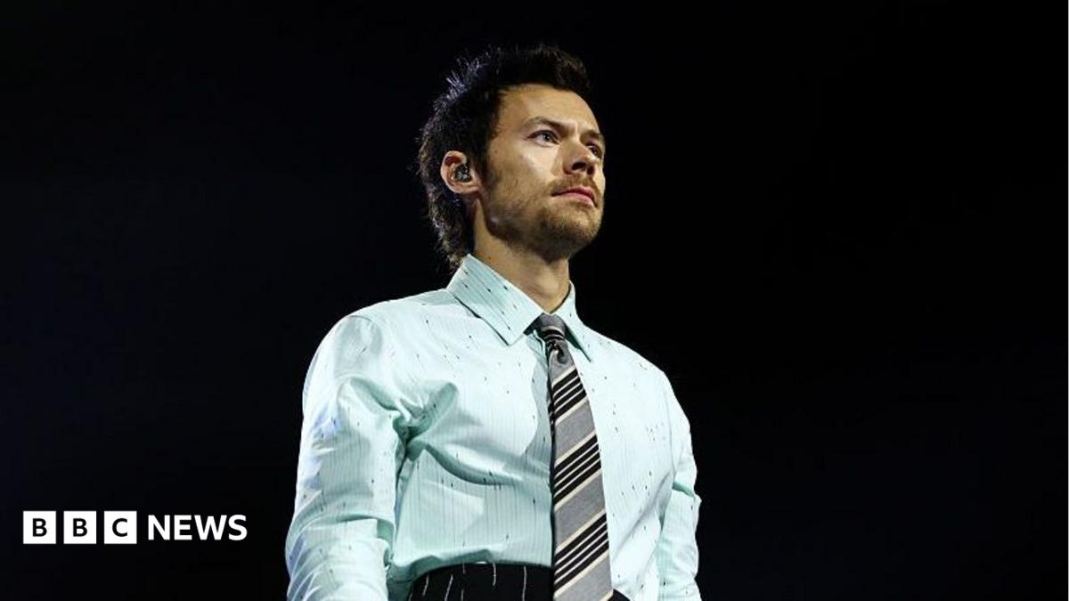 Harry Styles Debuts Liam Payne Tribute Song on Second Death Anniversary