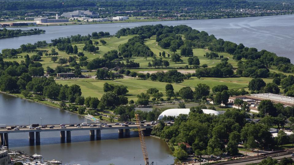 Trump Announces 15-Month Closure to Renovate Washington's East Potomac Golf Course