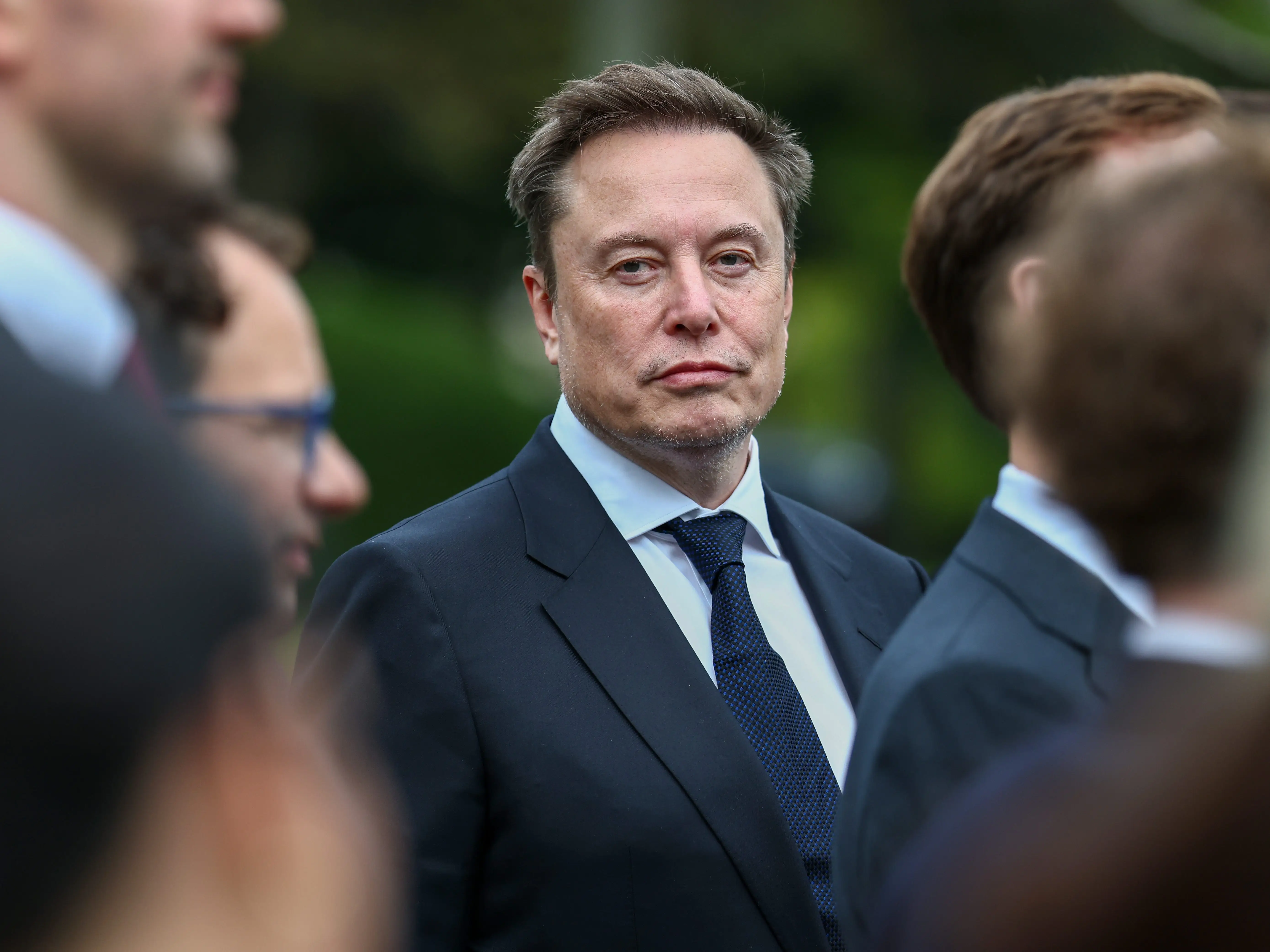 Elon Musk pledges one SpaceX share for every American child