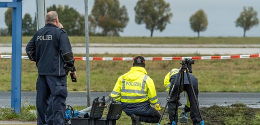 Two men come forward after Leipzig/Halle airport security fence breach