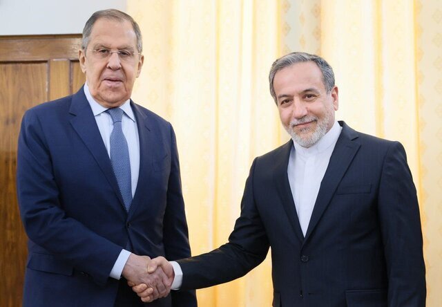 Lavrov holds talks with Araghchi in Tehran amid mediation efforts