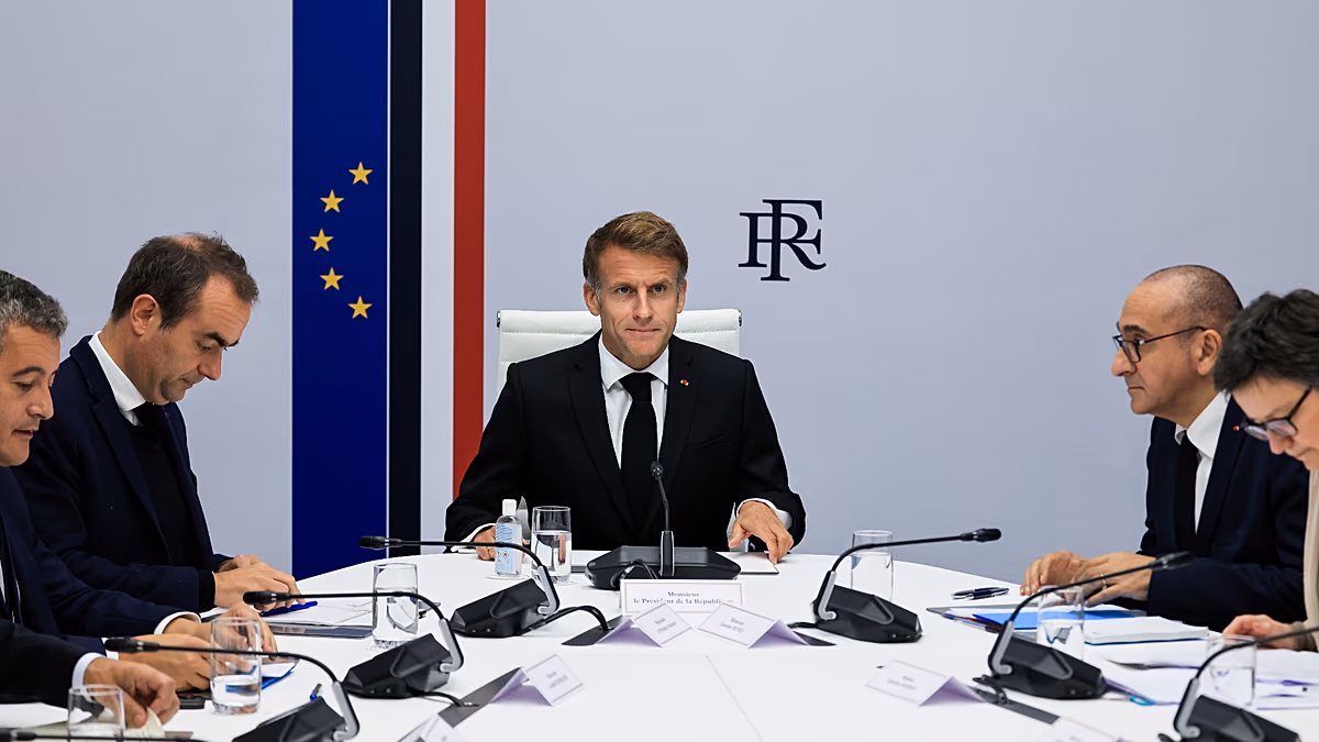 Macron Rebukes Trump as France Riots Enter US Midterm Campaign