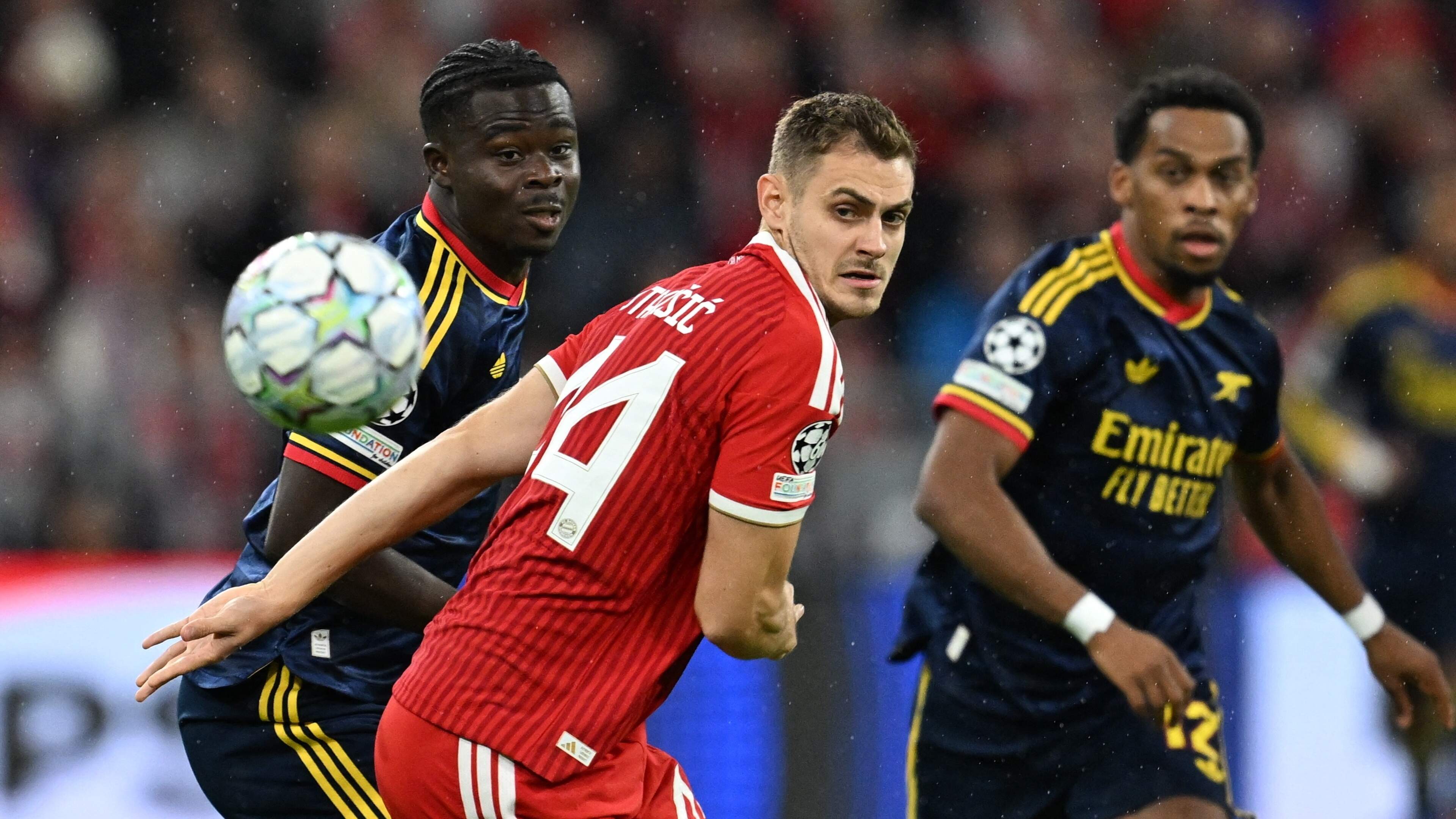 Bayern Munich draw level against Arsenal in Champions League clash