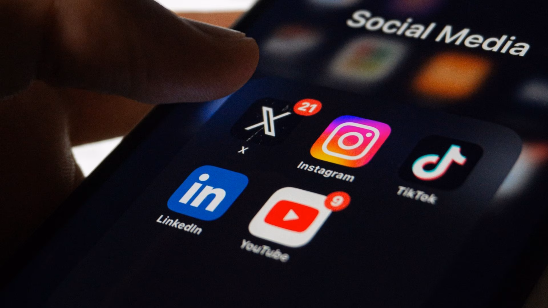Greece passes social media ban for children under 15 from 2027