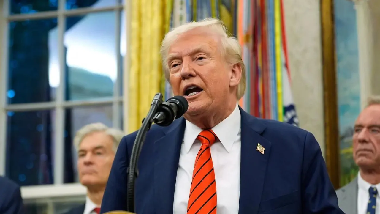 Trump accuses Iran of pushing oil prices higher before US midterms