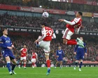 Arsenal beat Everton 2-0 to join Manchester City at summit