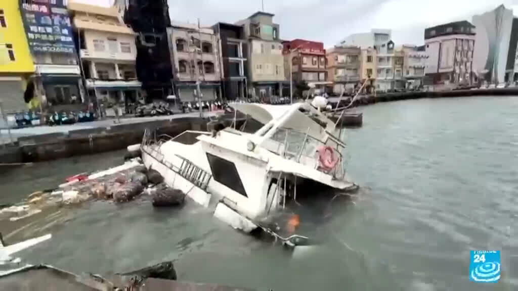 Typhoon Champi leaves 527 injured in Taiwan as regional disruption spreads