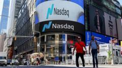 Tech Selloff Deepens as Alphabet, Amazon and Intel Fuel AI Spending Fears