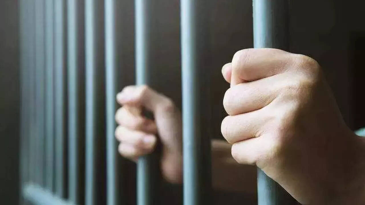 Theni Jailbreak Prompts Staff Action as Another Prisoner Escapes in Coimbatore