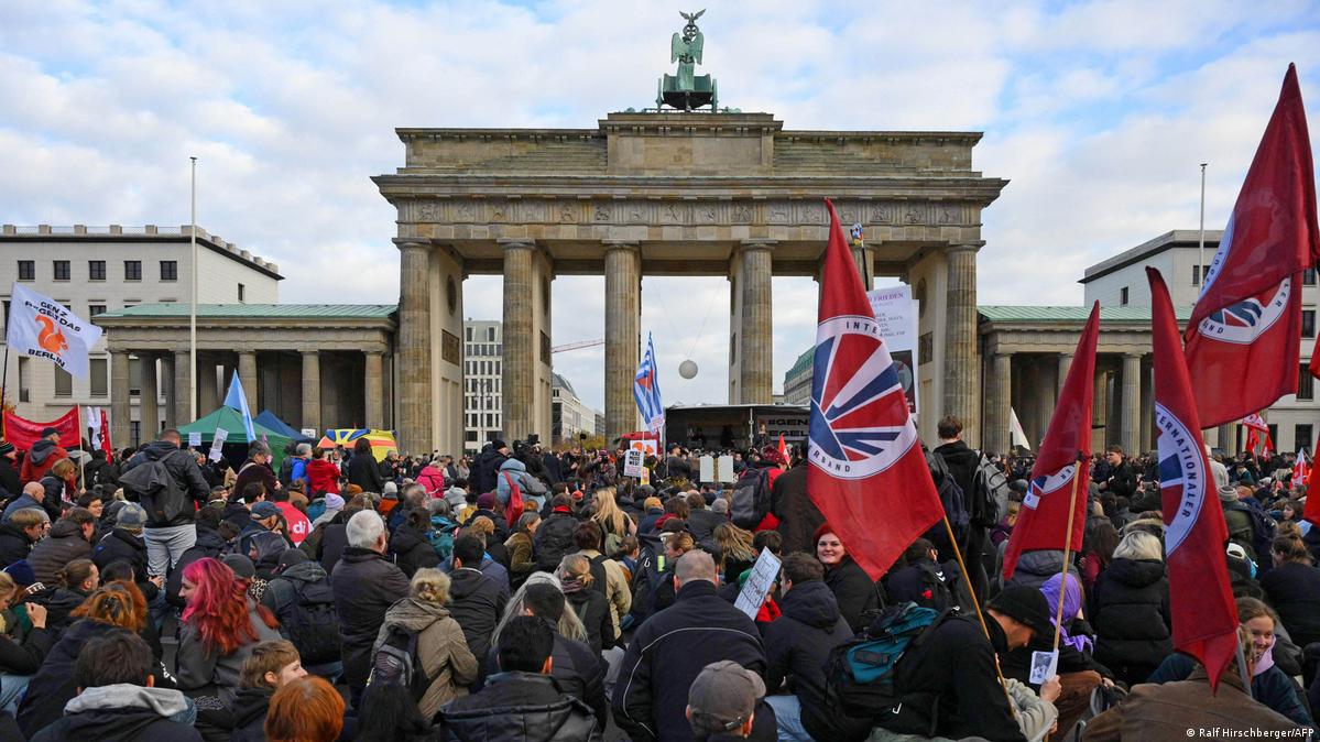 Germany's Gen Z Protests Draw Tens of Thousands, With Unrest in Cologne