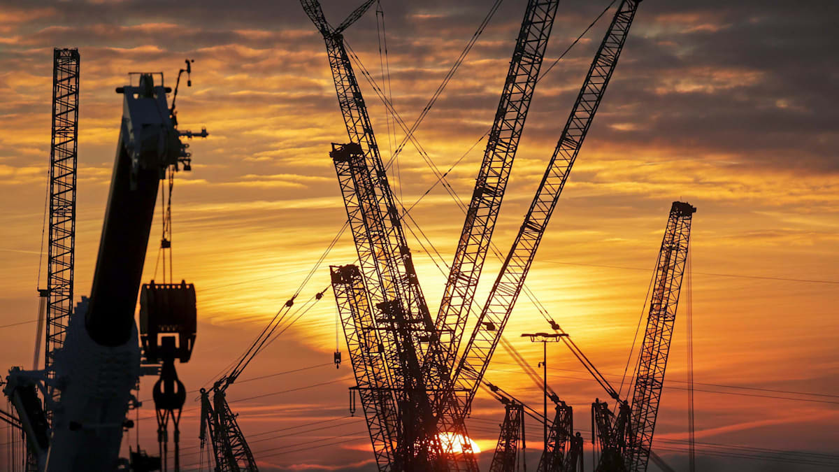 German Economy Surprises With Strong Q2 Growth Despite Rising Deficit
