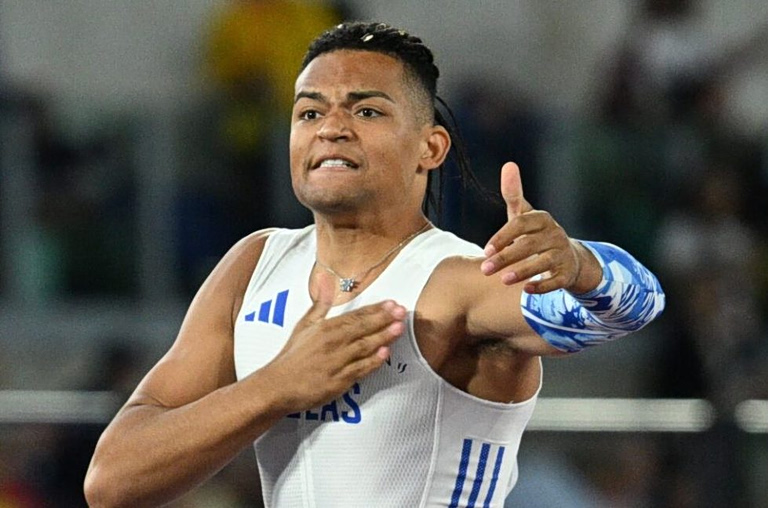 Emmanouil Karalis Wins Silver at European Championships, Challenges Duplantis in Pole Vault