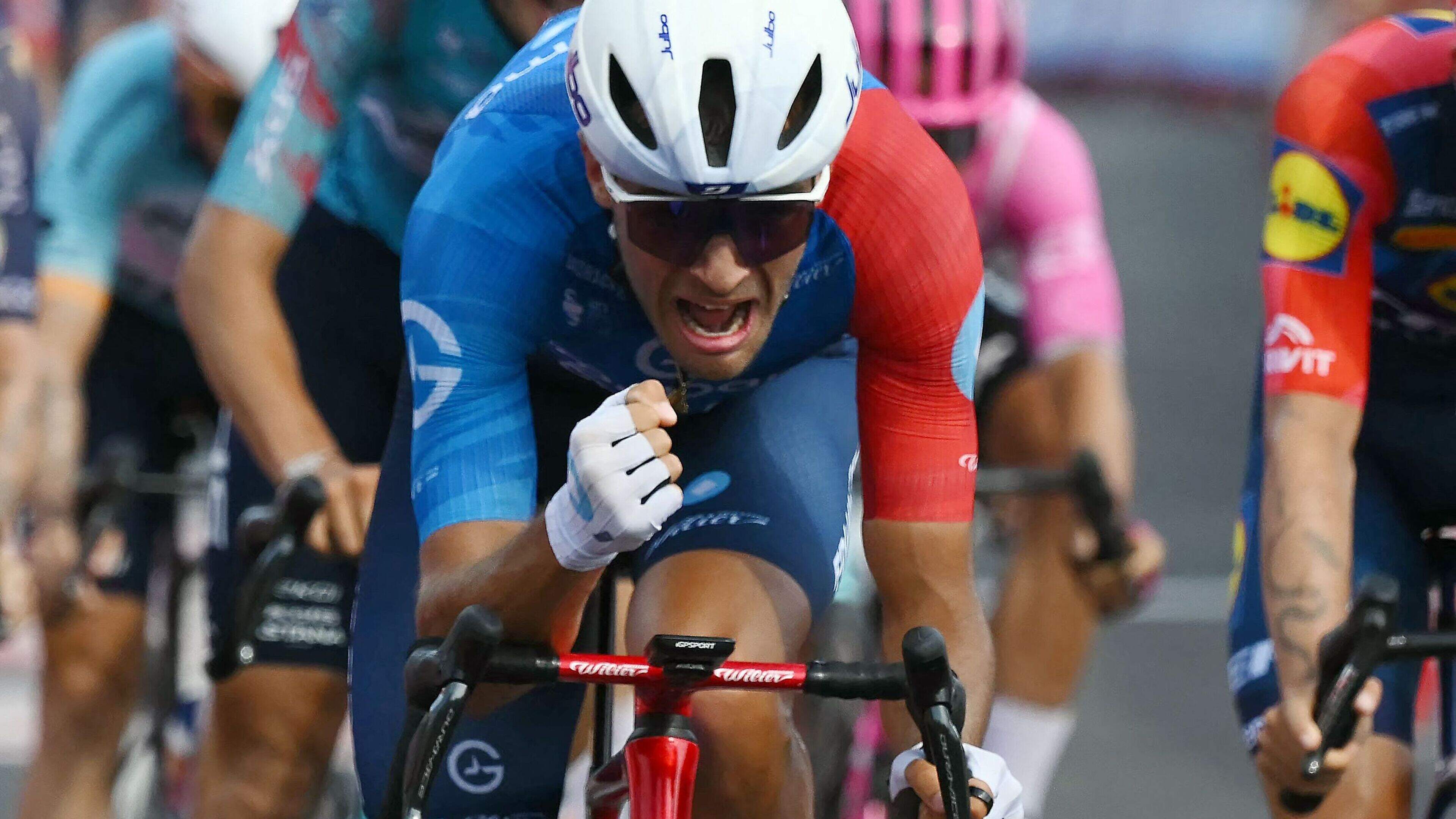 Bastien Tronchon Claims Stunning Stage 10 Win at Vuelta a España