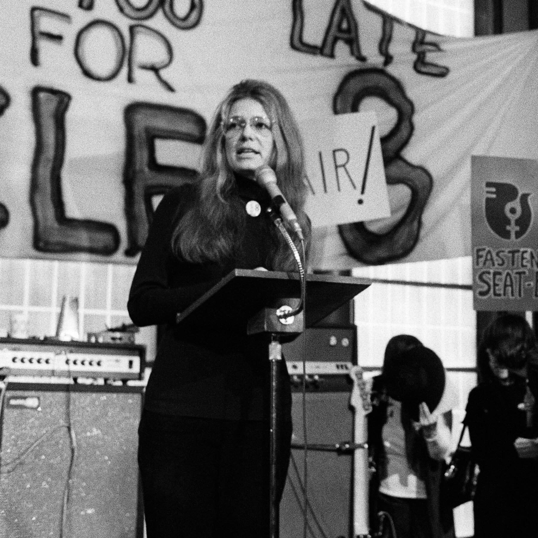 Gloria Steinem, Feminist Icon and Ms. Magazine Co-Founder, Dies at 92