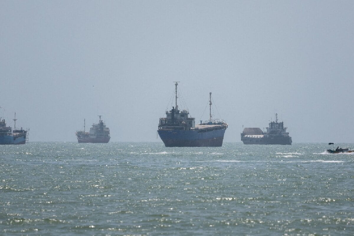 US Strikes Three Iranian Oil Tankers After Navy Warships Targeted