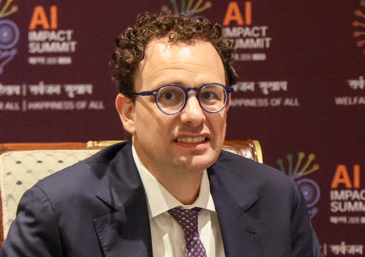 Anthropic Researcher Resigns, Citing Dangerous AI Risks and Industry Recklessness