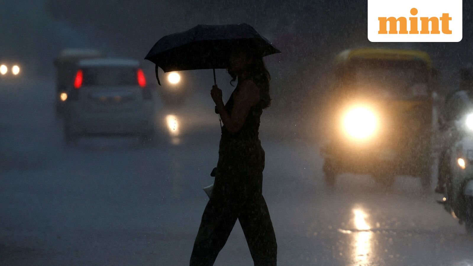Heavy Rain Triggers Red Alert in Delhi as Monsoon Nears Its End