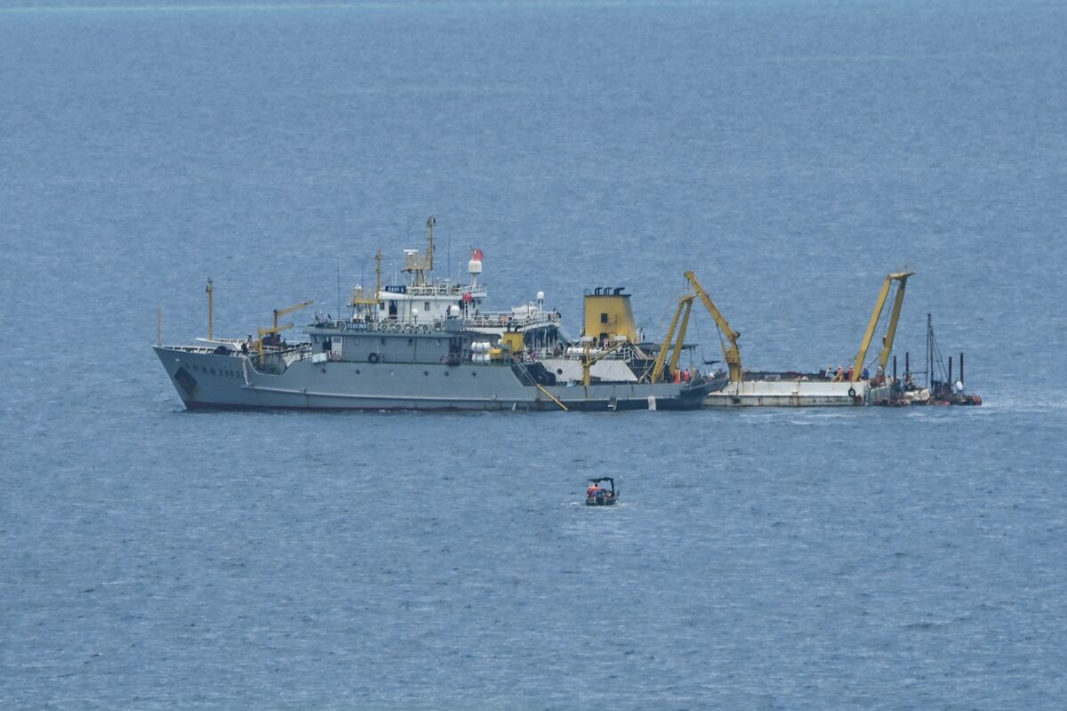 Chinese Coast Guard Vessel Rams Philippine Boat in Disputed South China Sea