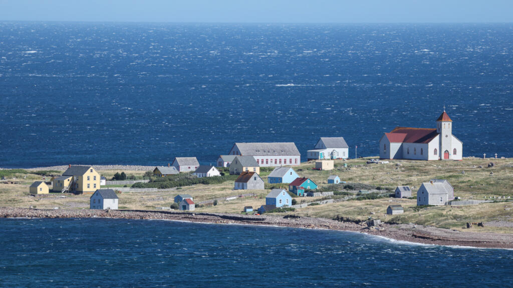 Macron and Carney Meet in Saint-Pierre-et-Miquelon as France and Canada Signal Closer Ties