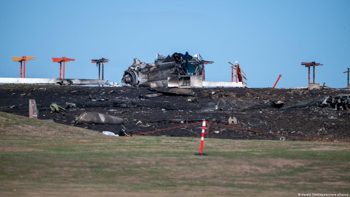 US F-16 Fighter Jet Crashes Near Spangdahlem Air Base in Germany