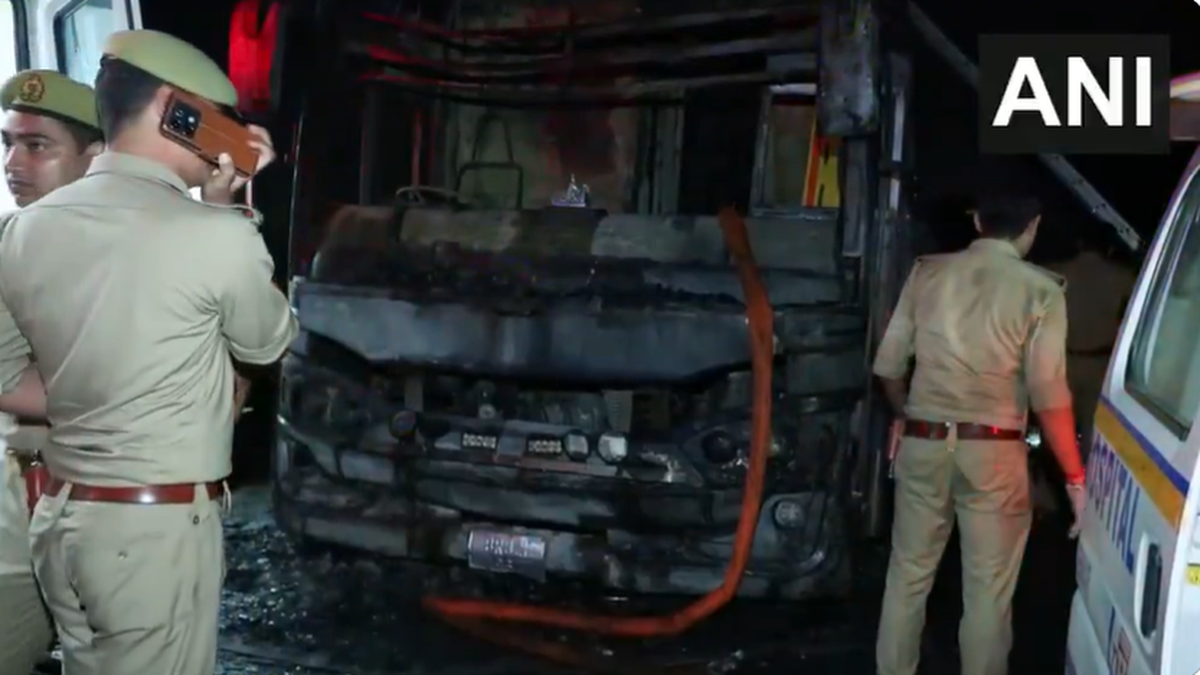Nine Killed as Sleeper Bus Catches Fire on Yamuna Expressway in Greater Noida