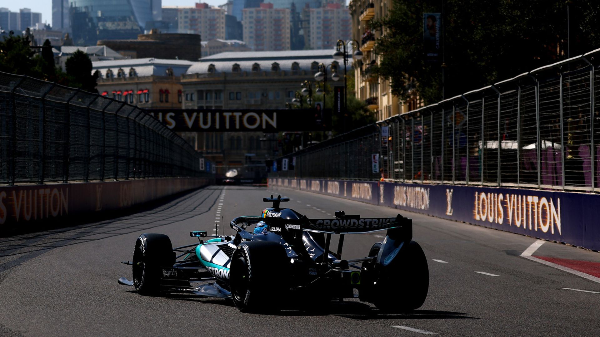 George Russell Sets Fastest Time in Turbulent Azerbaijan Grand Prix Practice